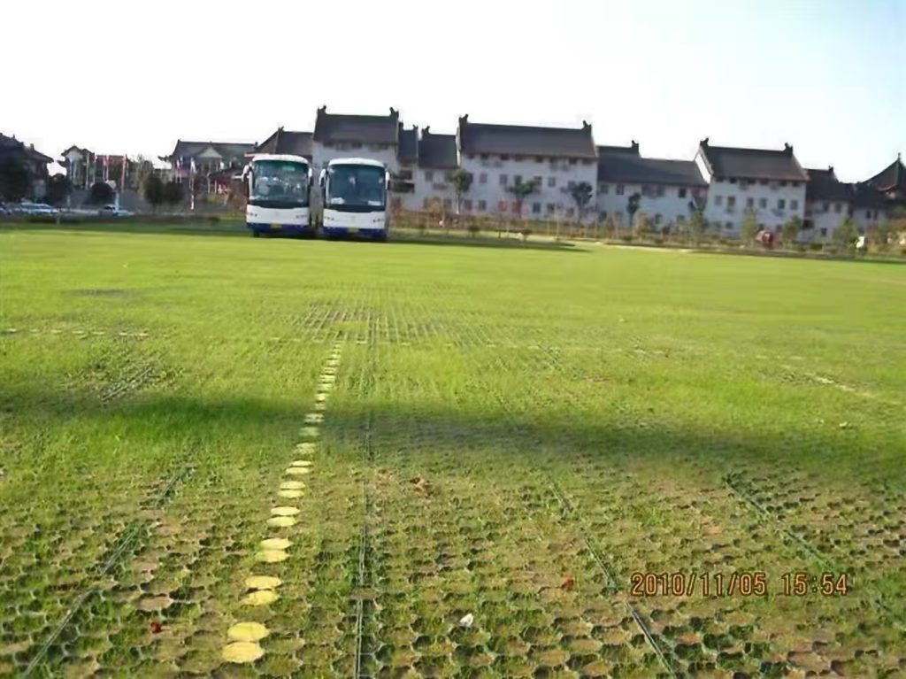 打造堅固綠坪：昆明盤德工程材料有限公司植草格標準化施工指南